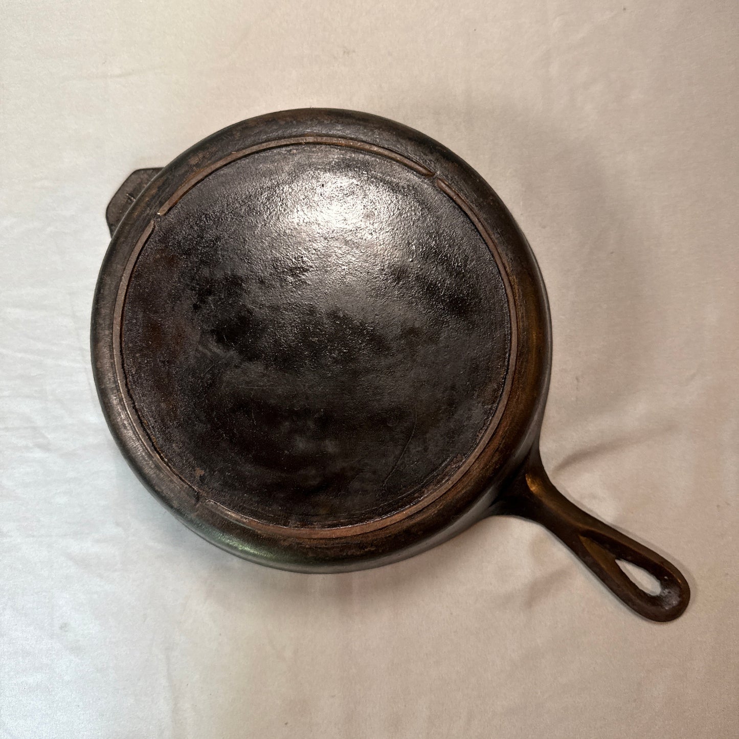 Vintage Unmarked Cast Iron Deep Skillet Chicken Fryer Heat Ring