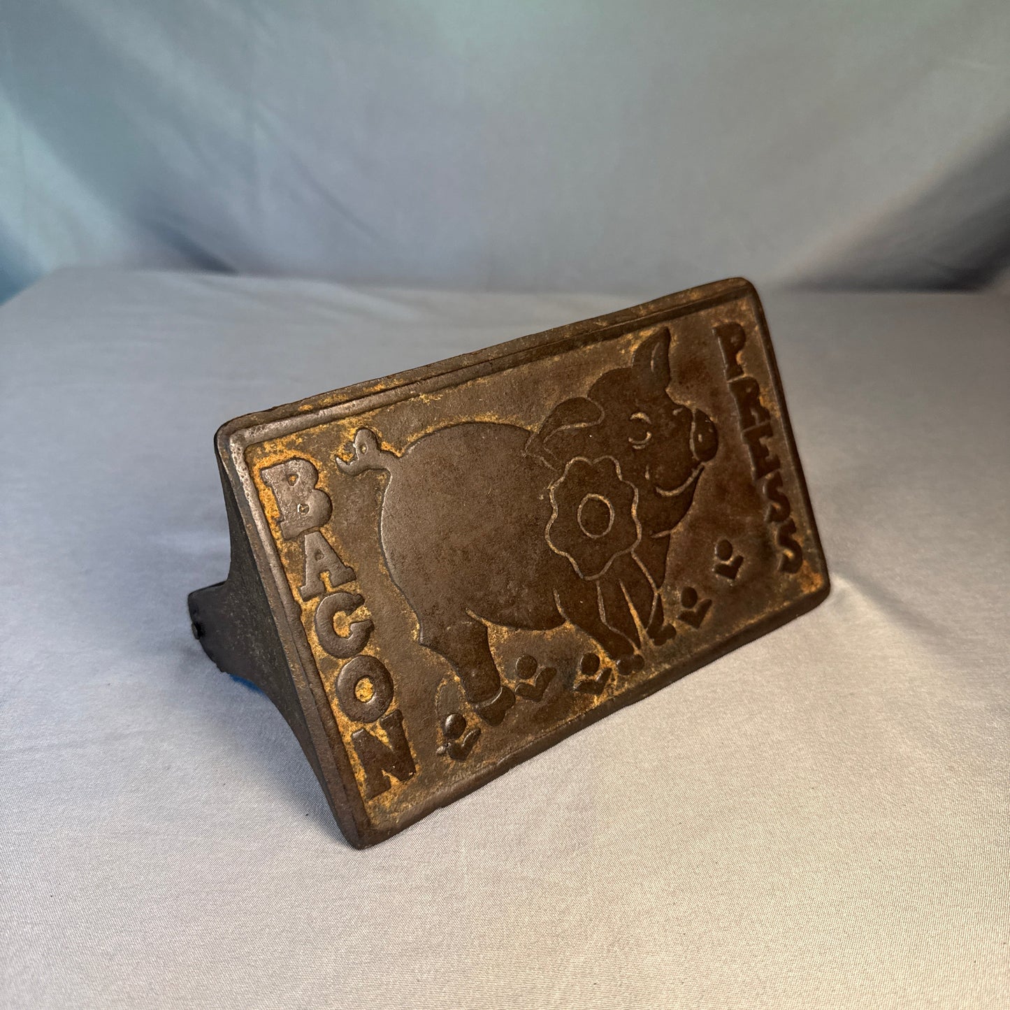 Antique Cast Iron Bacon Press Wood Handle Pig Design Vintage Kitchen Tool