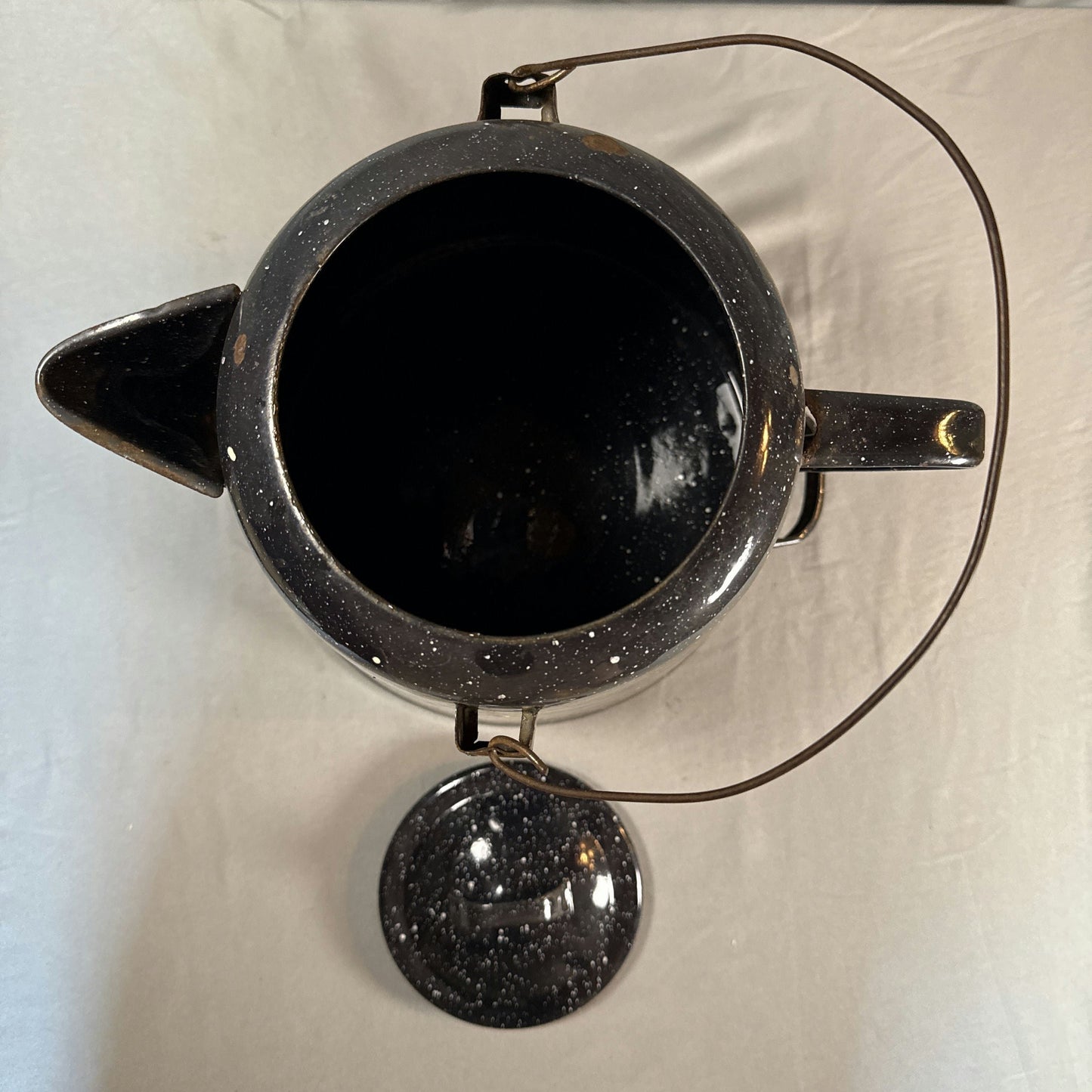 Vintage Black Speckled Enamelware Coffee Pot Graniteware Camp Kettle w/ Lid