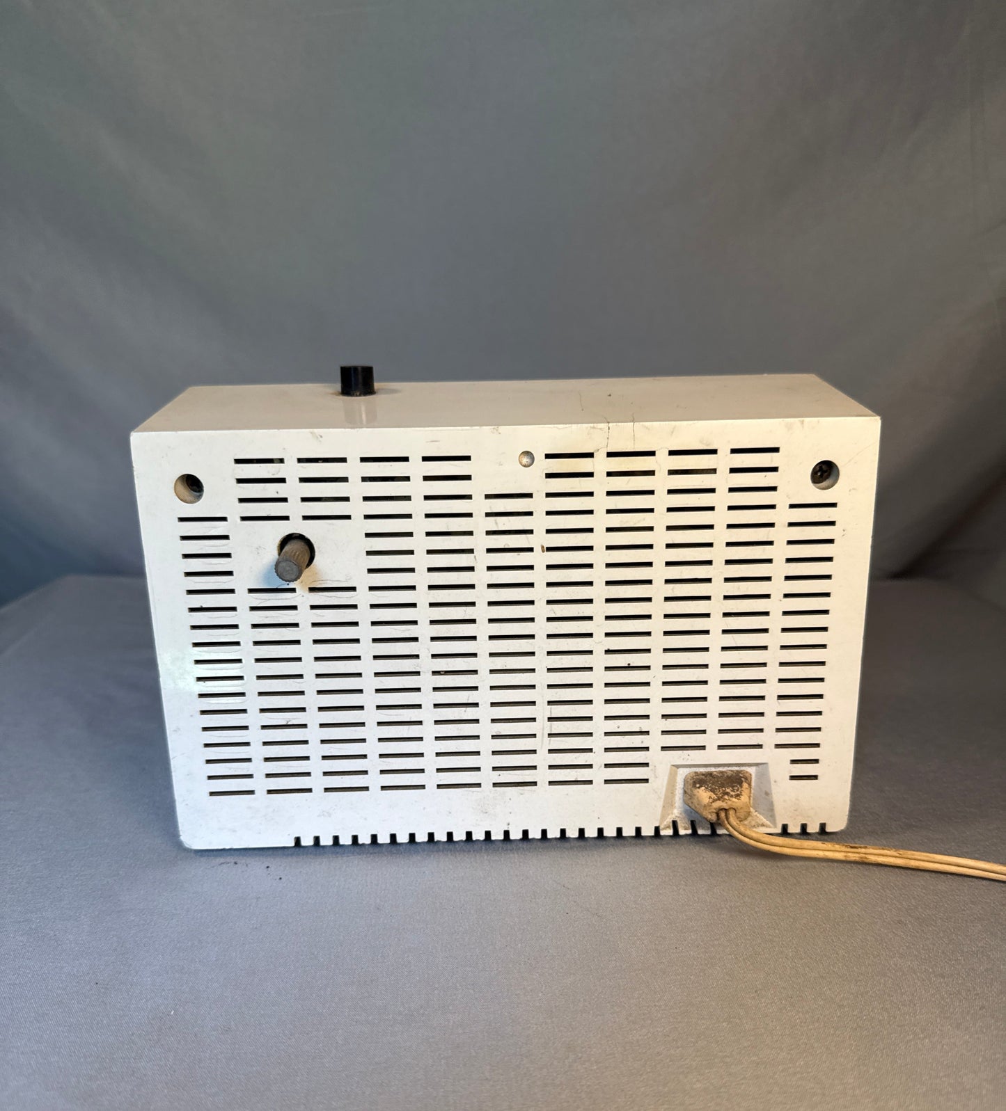 Vintage Philco AM Clock Radio Mid Century White Works Clock Radio Static