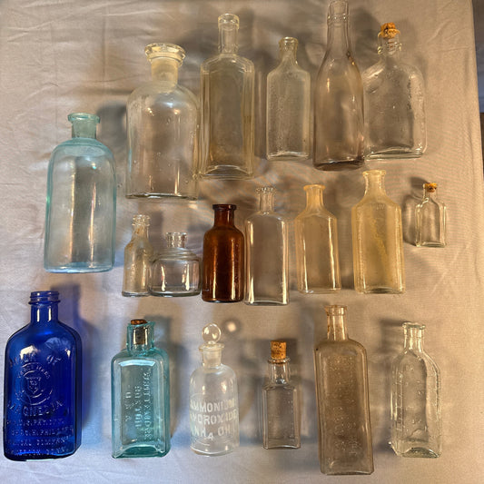 19 Antique & Vintage Apothecary Medicine Pharmacy Glass Bottle Estate Lot