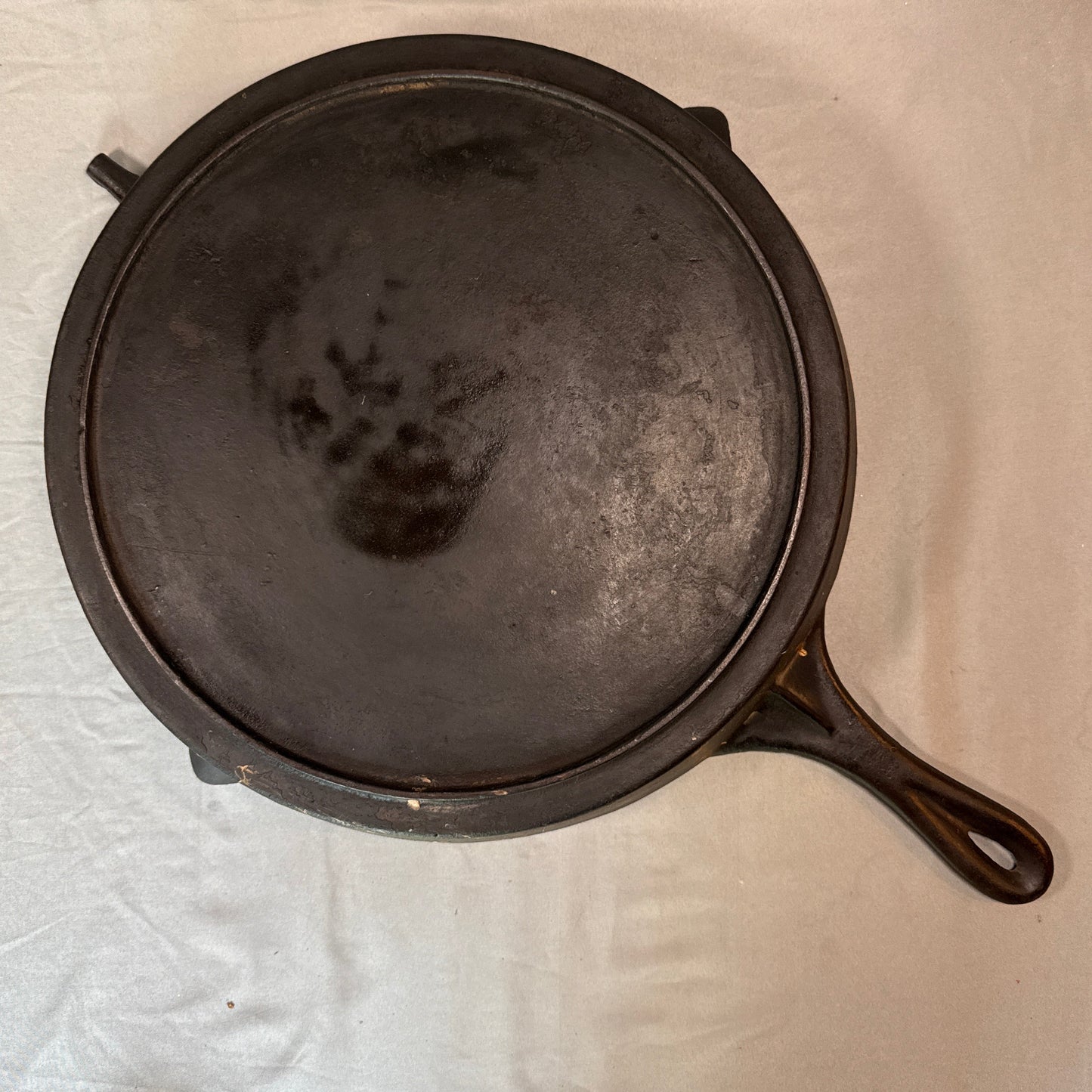 Vintage No. 16 Cast Iron Skillet Heat Ring Helper Handle 17" Unmarked