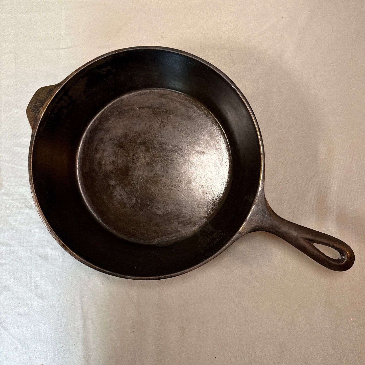 Vintage Unmarked Cast Iron Deep Skillet Chicken Fryer Heat Ring