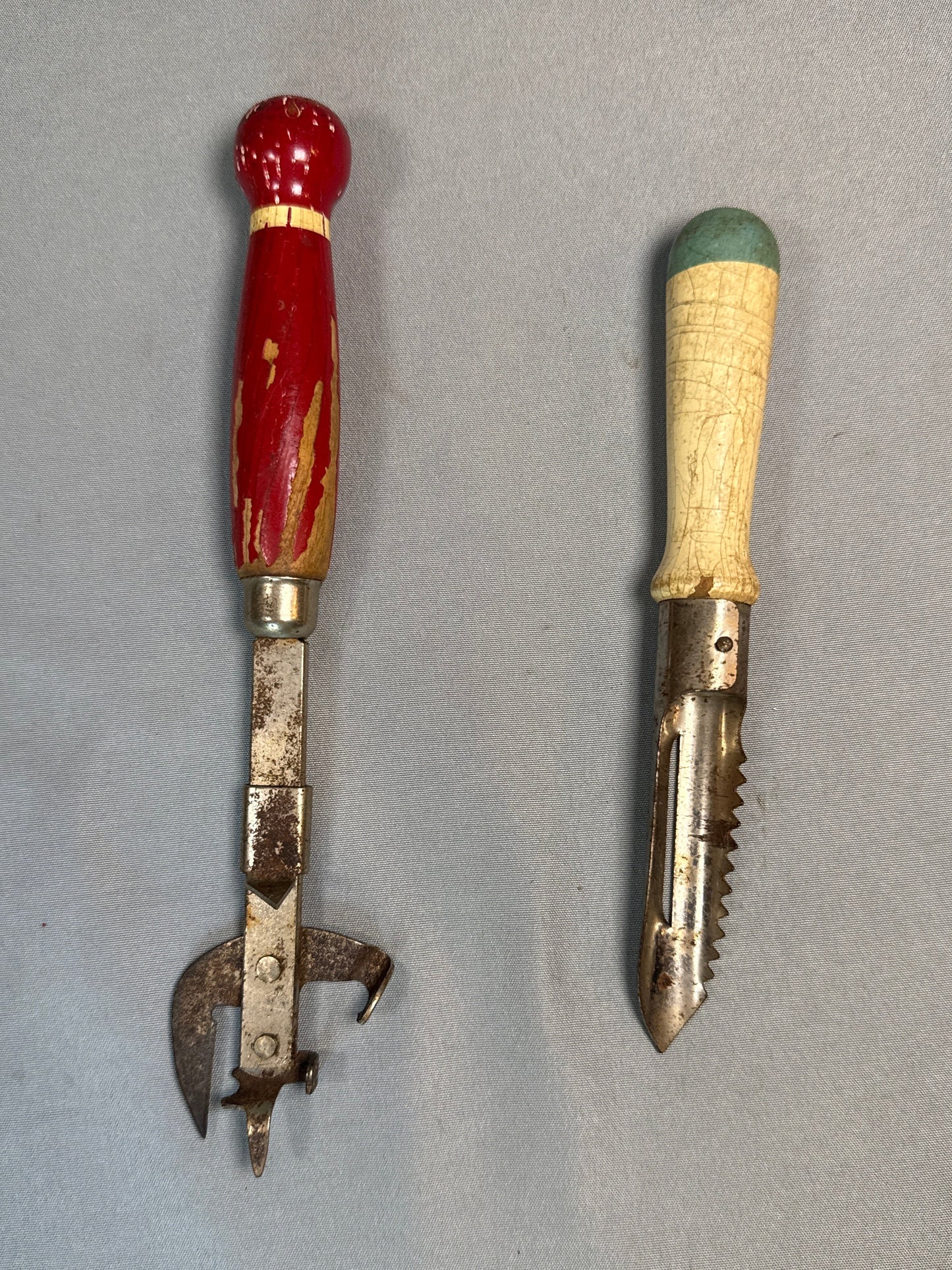 Vintage Kitchen Utensil Lot A&J EKCO Red Handle Masher Federal Nut Grinder MCM