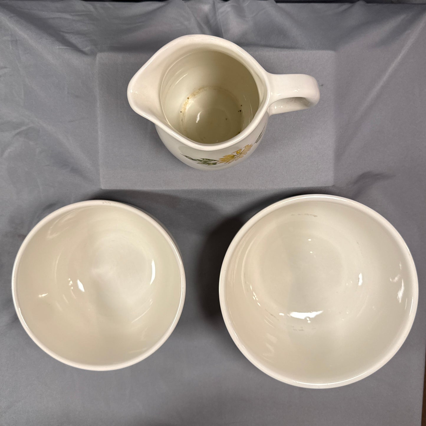 Vintage Yellow Daisy Sunflower Mixing Bowl Pitcher Set Mid Century Ceramic USA