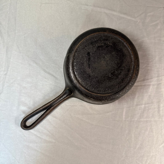 Antique Unmarked Cast Iron 2 Qt Saucepan Deep Skillet Gate Style Handle