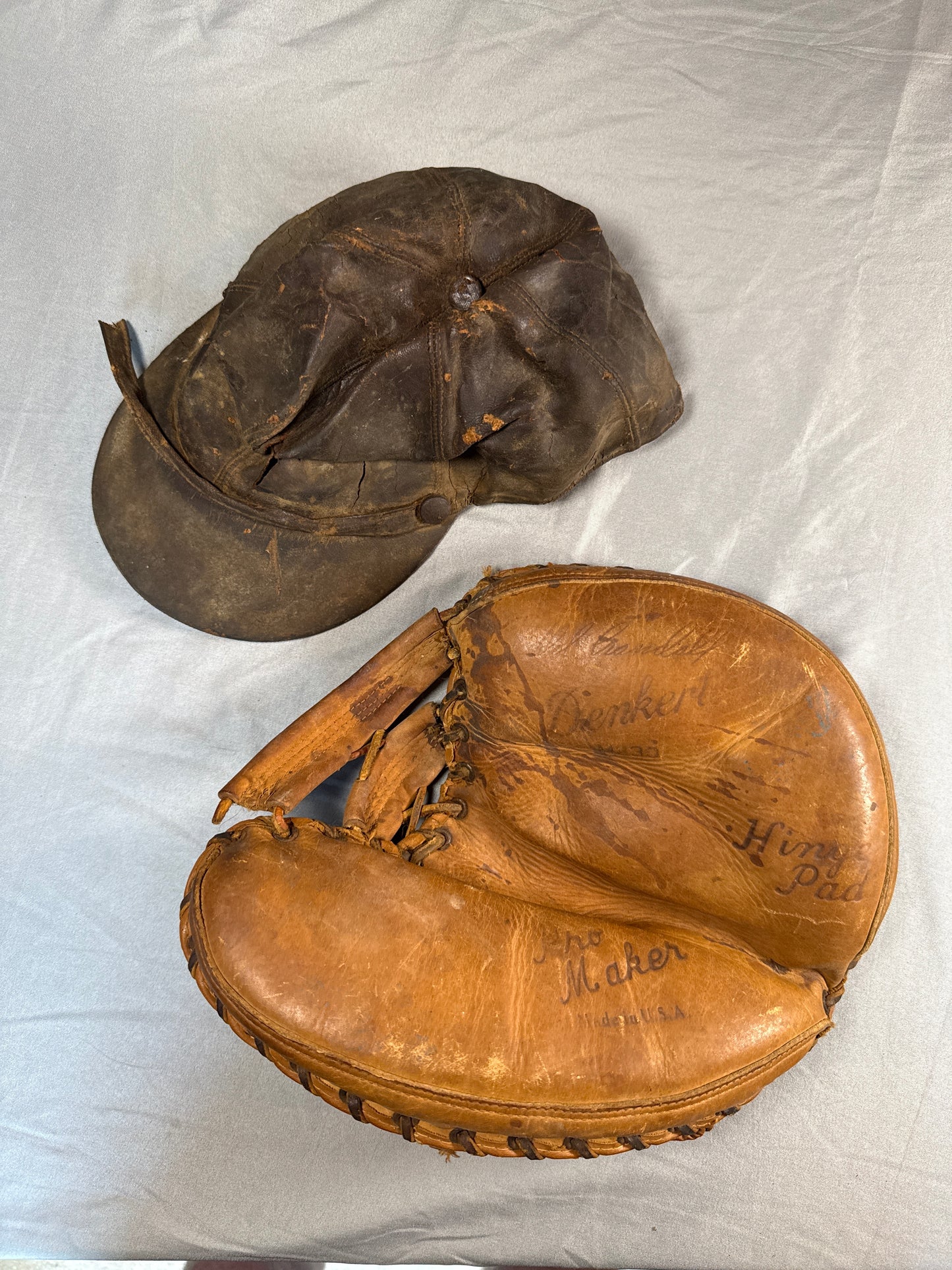 Vintage Denkert M230 Hinge Pad Catcher's Mitt & Antique Leather Baseball Cap