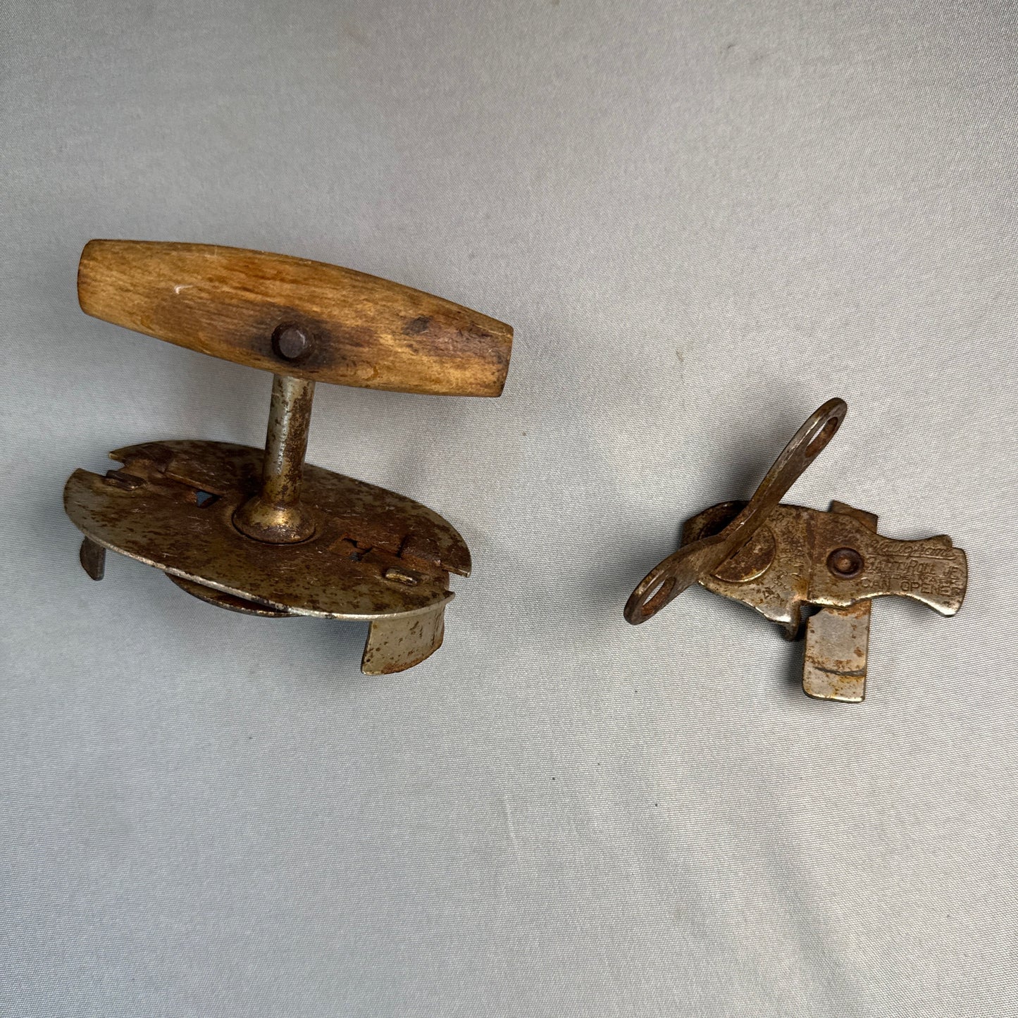 Vintage Jar Lid Opener & Vaughan’s Safety Roll Jr Can Opener Lot Kitchen Gadgets