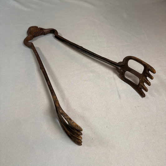 Antique Cast Iron Spring Kitchen Tongs Primitive Farmhouse Cooking Utensil Tool