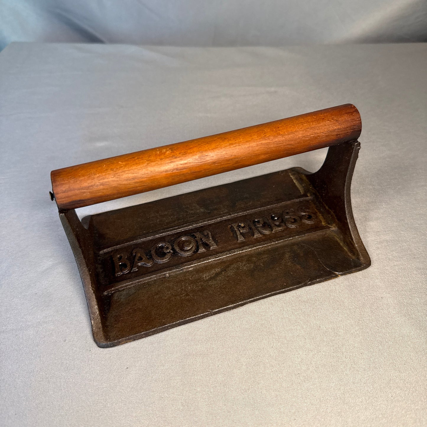 Antique Cast Iron Bacon Press Wood Handle Pig Design Vintage Kitchen Tool